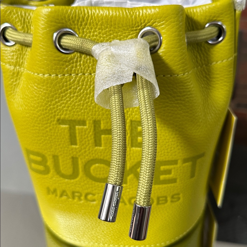 Marc Jacobs The Bucket Bag Purse Crossbody Handbag Citronelle Leather